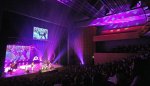 2009 - Dessin sur sable, concert avec Mass Ensemble, Macao, Grand Auditorium {JPEG}